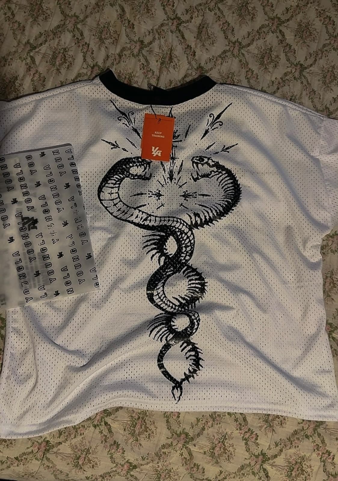 Jersey de malla YoungLA Cyclone con gráfico de serpiente